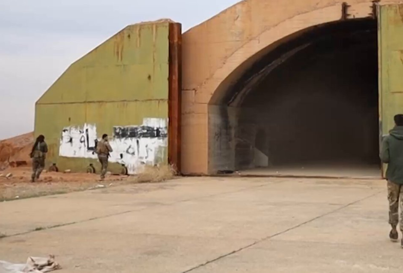 Suriye Ordusu, Halep'in Doğusundaki El Cerrah Askeri Havaalanı'nın Kontrolünü Ele Geçirdi