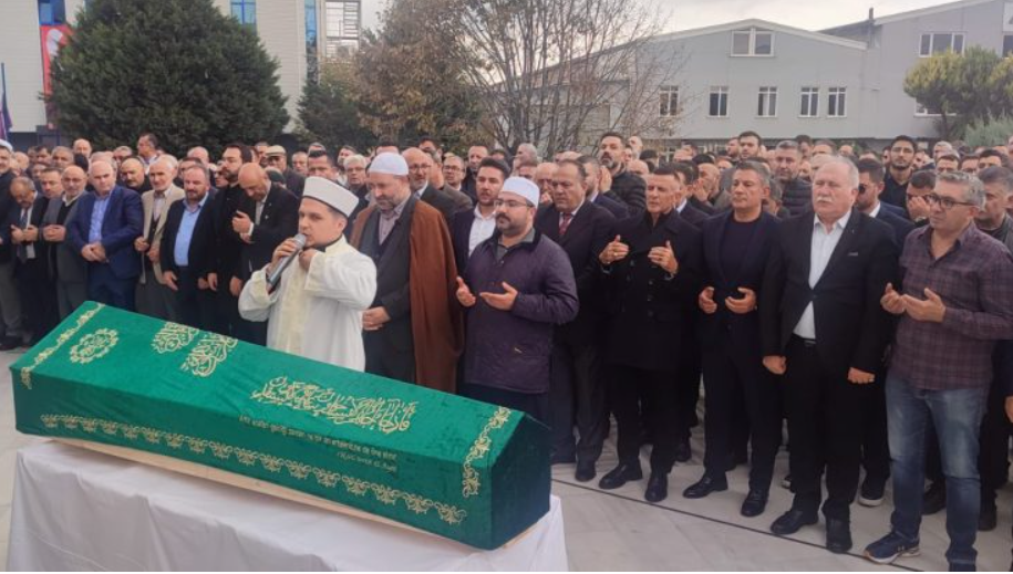 Royal Küçük Ev Aletleri Yönetim Kurulu Başkanı Gökhan Türkeş Öngel’in Babası Alaeddin Öngel Son Yolculuğuna Uğurlandı