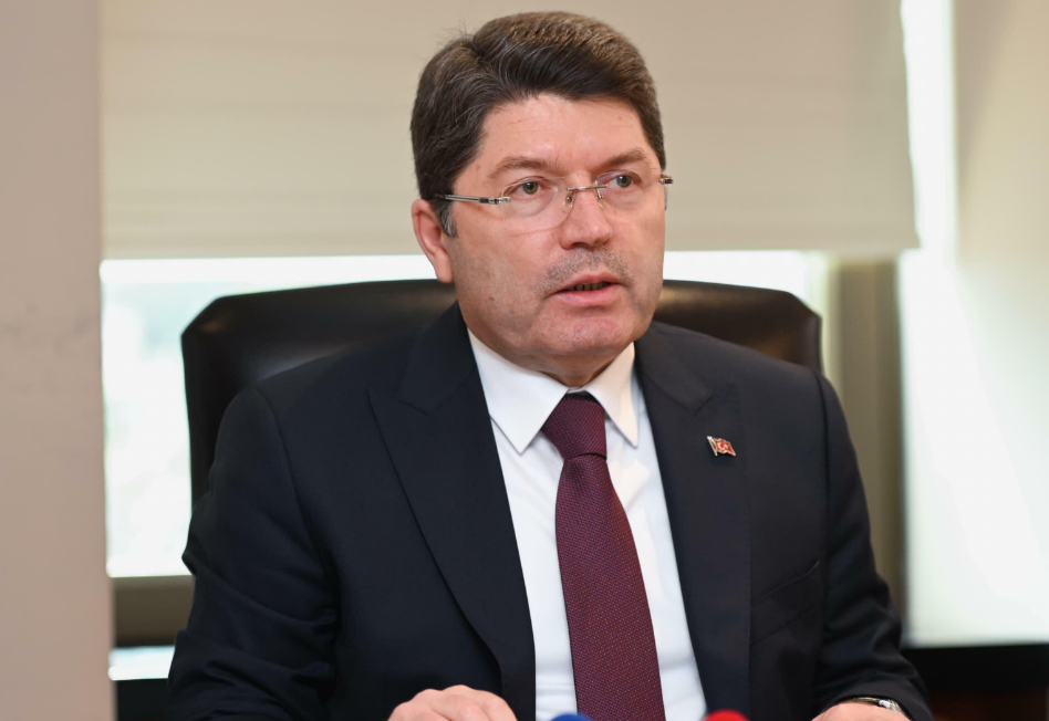 Diyarbakır’daki Yangın Faciası: Adalet Bakanı Tunç’tan Taziye Mesajı ve Soruşturma Talimatı