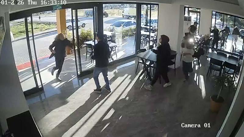 Fethiye'de 3.5 Büyüklüğünde Deprem: O Anlar Kamerada