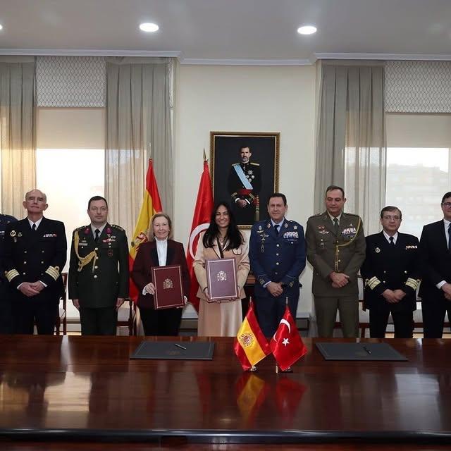 Türkiye ve İspanya Arasında Jet Eğitim Uçağı Projesi İçin Anlaşma İmzalandı
