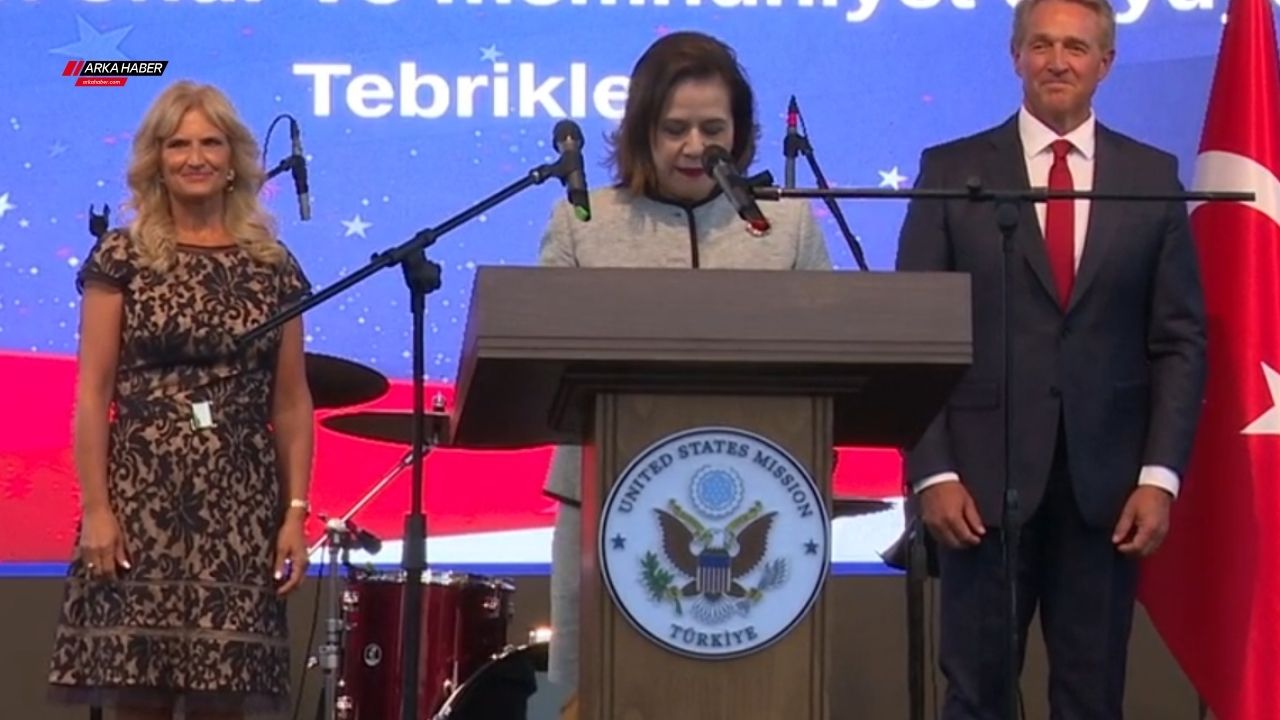 Flake Veda Ediyor: "Türkiye Benim Evim Oldu, Ayrılmak Zor Olacak"