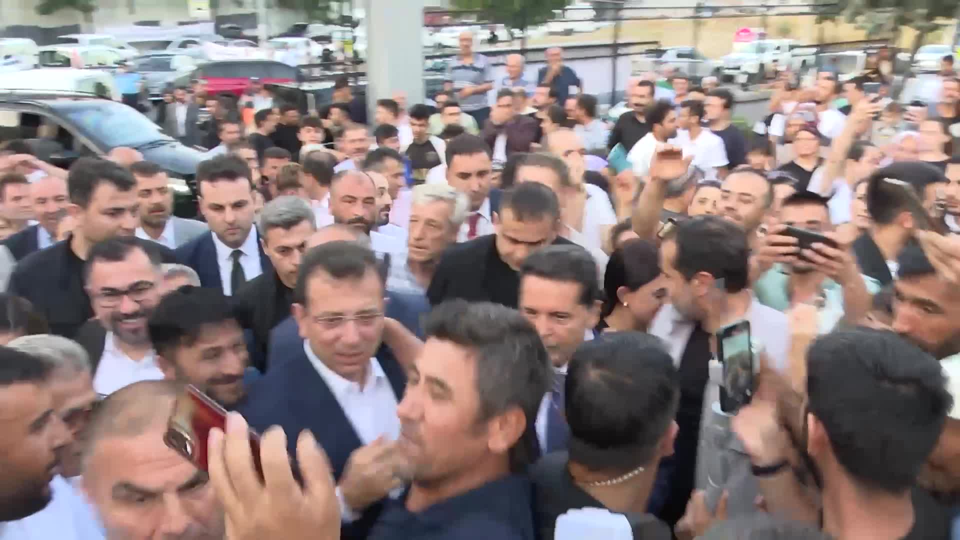  İstanbul Büyükşehir Belediye Başkanı İmamoğlu: “Cemevleri Aleviler'in İbadethanesidir, nokta”