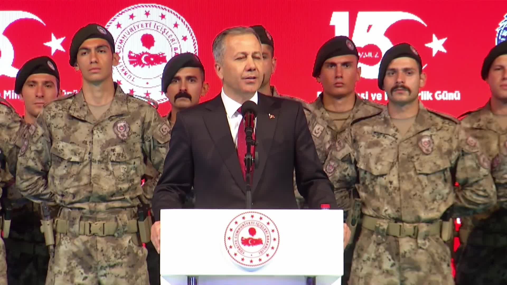 Bakan Yerlikaya: "Bu millete ihanetin hesabını soruyoruz, sormaya da devam edeceğiz"
