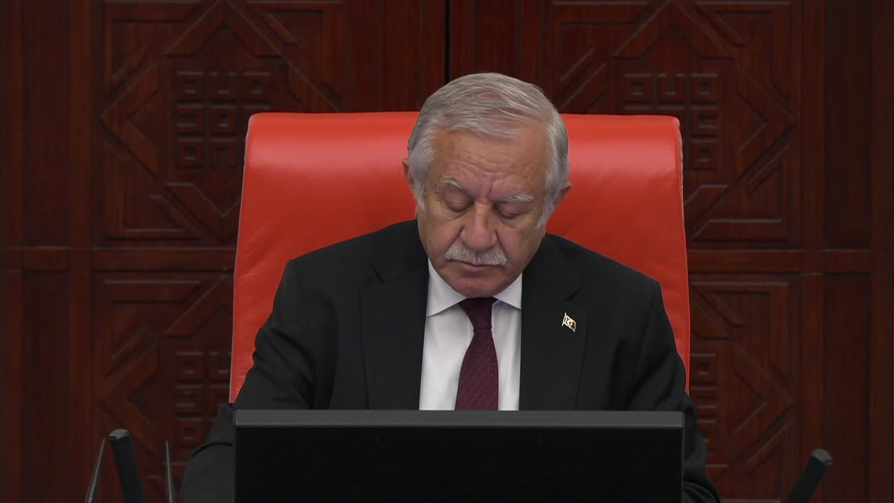 Cevdet Akay: "2024 için 2,2 trilyon liralık bir vergi harcaması var"