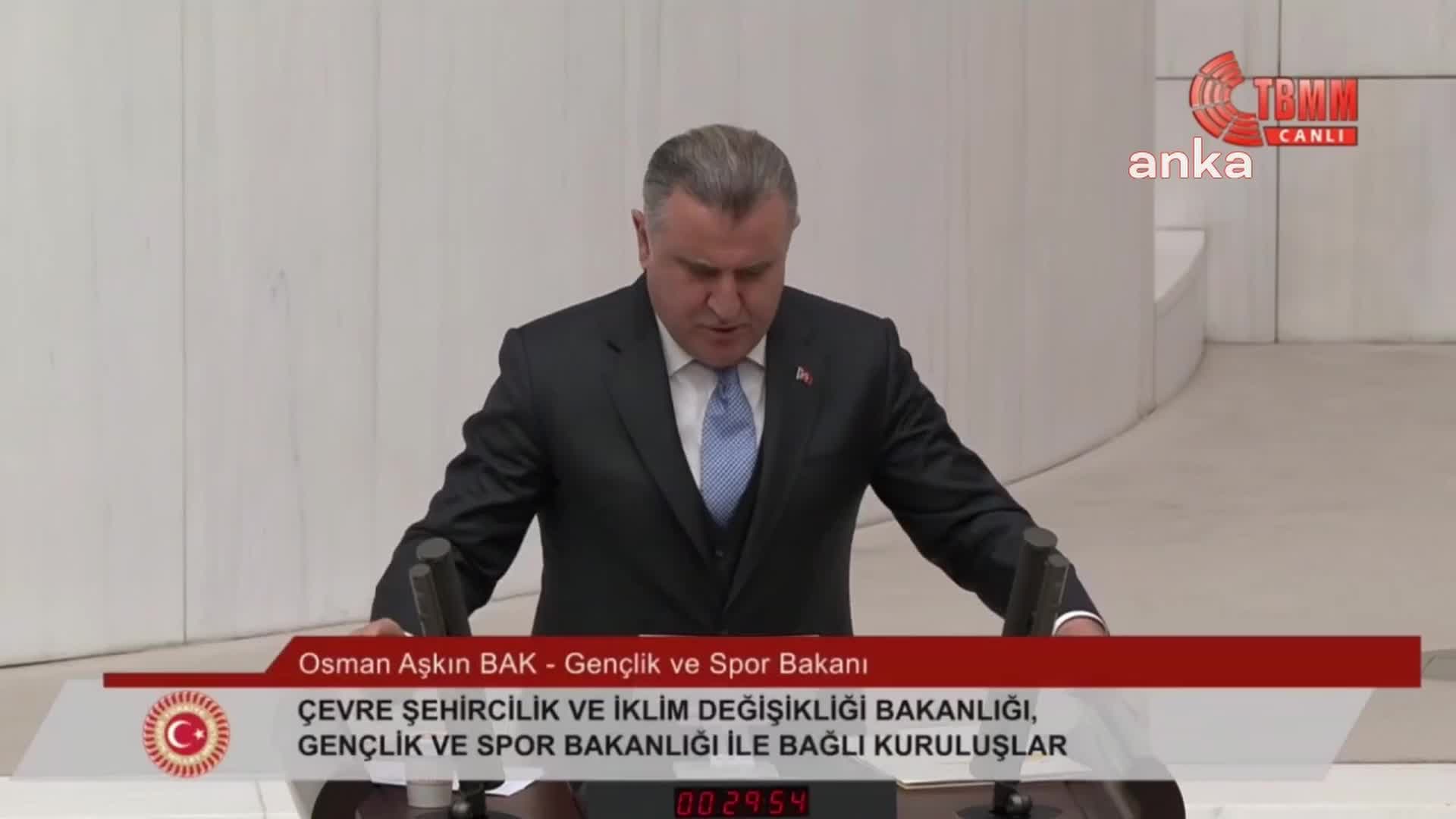 GENÇLİK VE SPOR BAKANI BAK: "YURTLARIMIZDA KALAN ÖĞRENCİLERİMİZ BESLENME HİZMETİNDEN ÜCRETSİZ OLARAK YARARLANIYORLAR, BU HİZMET YEMEK YAPIM AŞAMASINDAN SUNUMUNA KADAR GIDA MÜHENDİSİ VEYA DİYETİSYEN KONTROLÜNDE GERÇEKLEŞİYOR