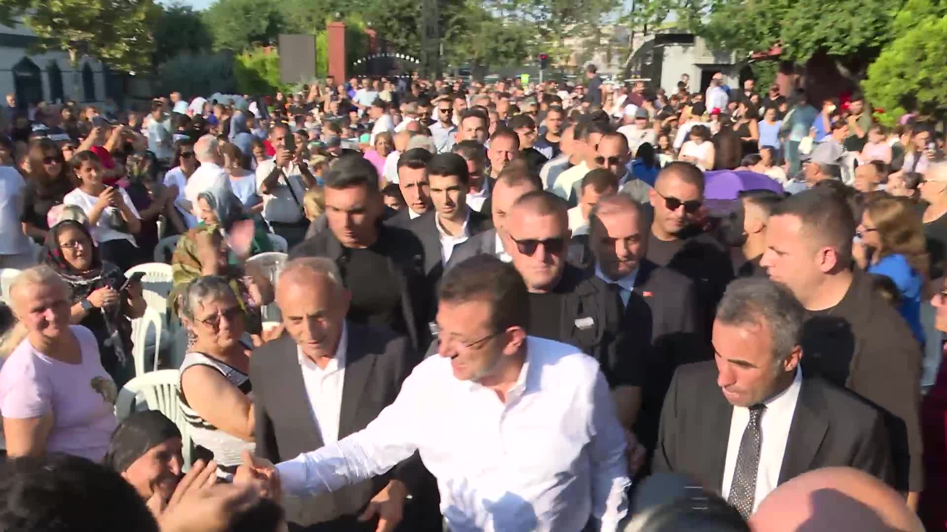 İBB Başkanı İmamoğlu:  “Tek bi̇r canımızın ayrımcılığa uğramasını asla kabullenmedi̇k, kabullenmeyeceği̇z” 