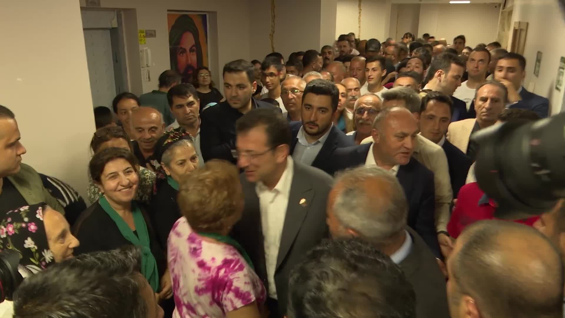 İmamoğlu: "Cemevlerine yapılan katkılar bir lütuf değil, kamunun borcudur" 