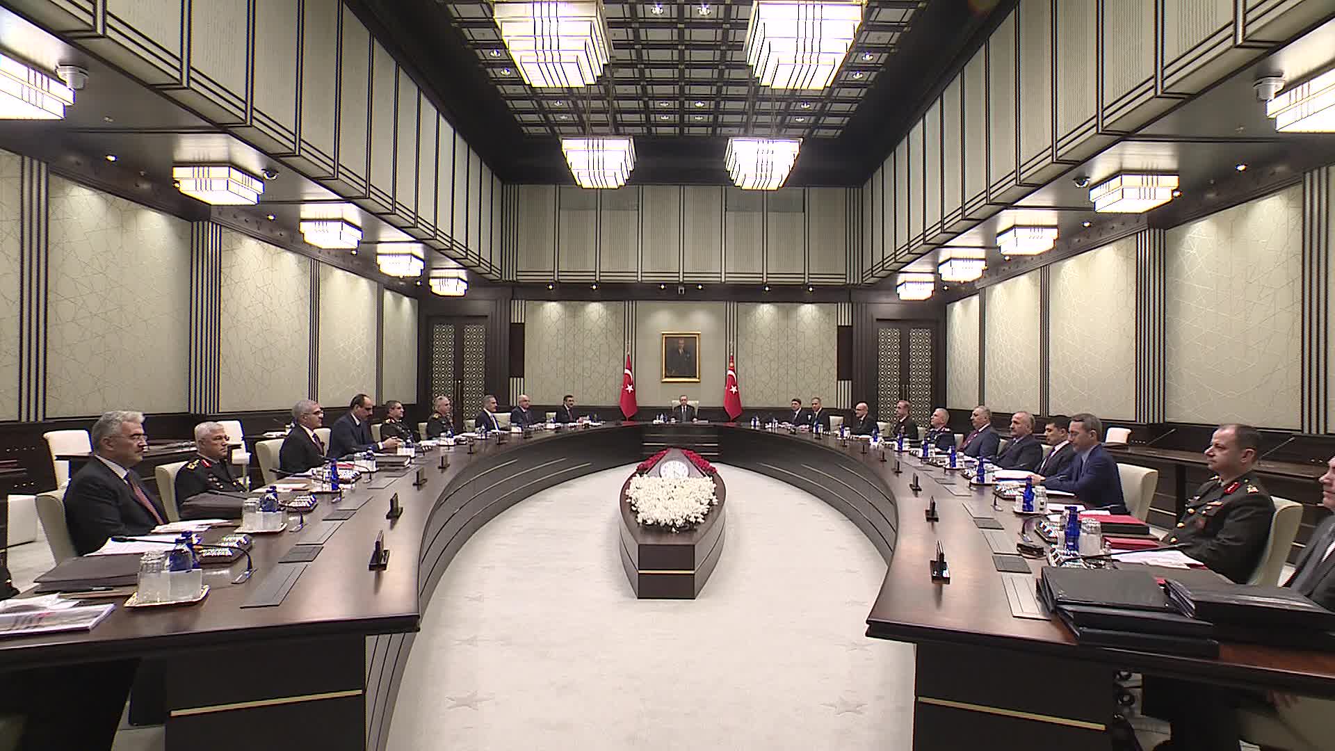 MGK BİLDİRİSİ: TÜM TERÖR ÖRGÜTLERİNİ VE UZANTILARINI, ULUSLARARASI HUKUKTAN KAYNAKLANAN HAKLARIMIZ ÇERÇEVESİNDE HEDEF ALMAYA DEVAM EDECEĞİZ