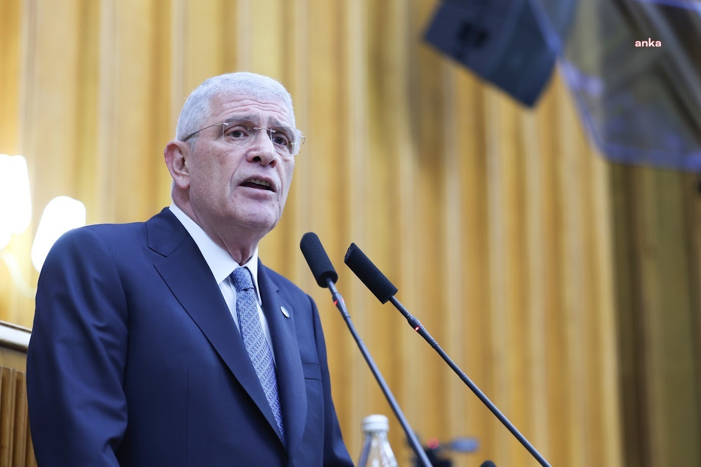 Müsavat Dervişoğlu: "Seviye ve seciyesi kendisine kefil olmayan kişiler, başkalarının cibilliyetlerini tartışma konusu yapamazlar"
