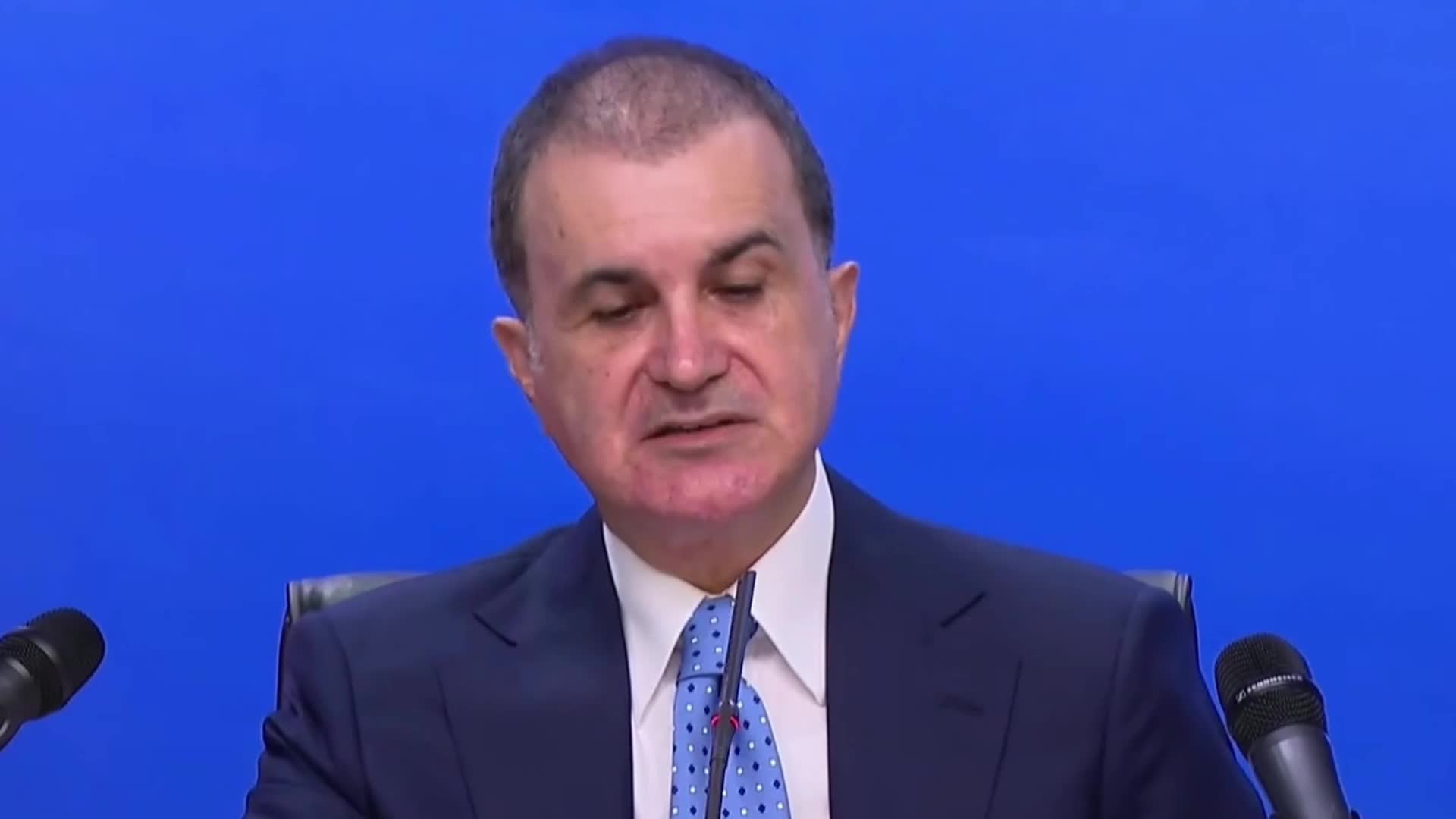 Ömer Çelik'ten sokak hayvanları açıklaması: "Bunu bir katliam yasası gibi göstermek haksızlıktır"