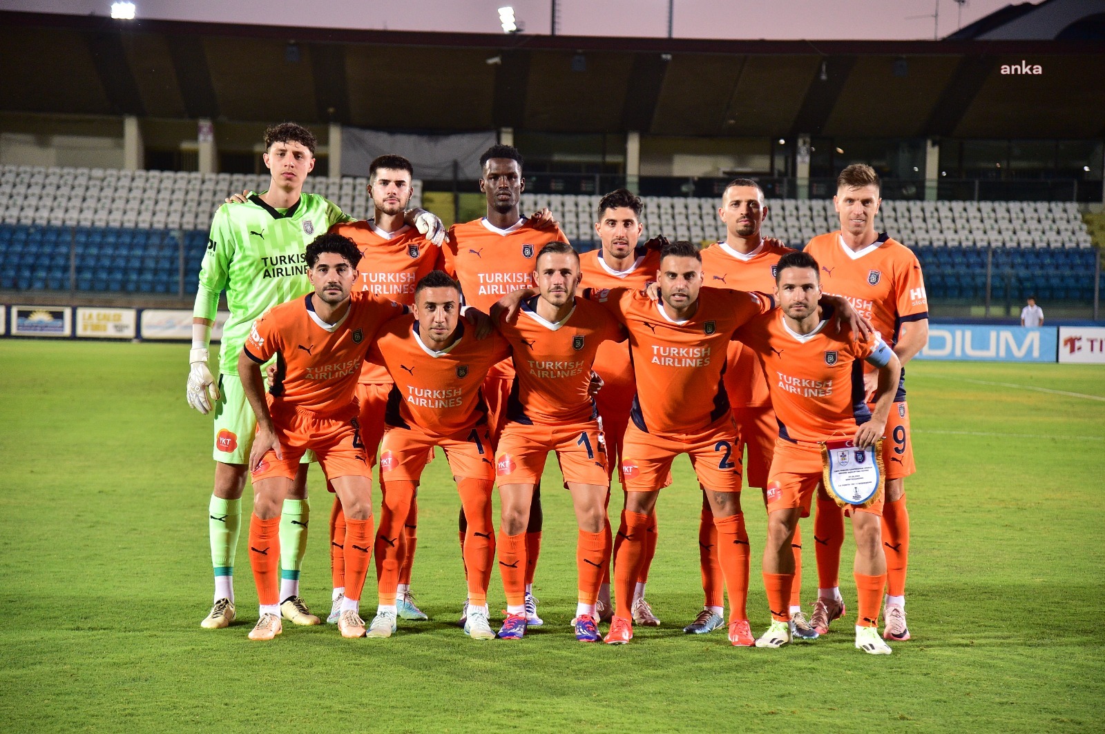 RAMS Başakşehir, La Fiorita’yı 4-0 yenerek tur atladı