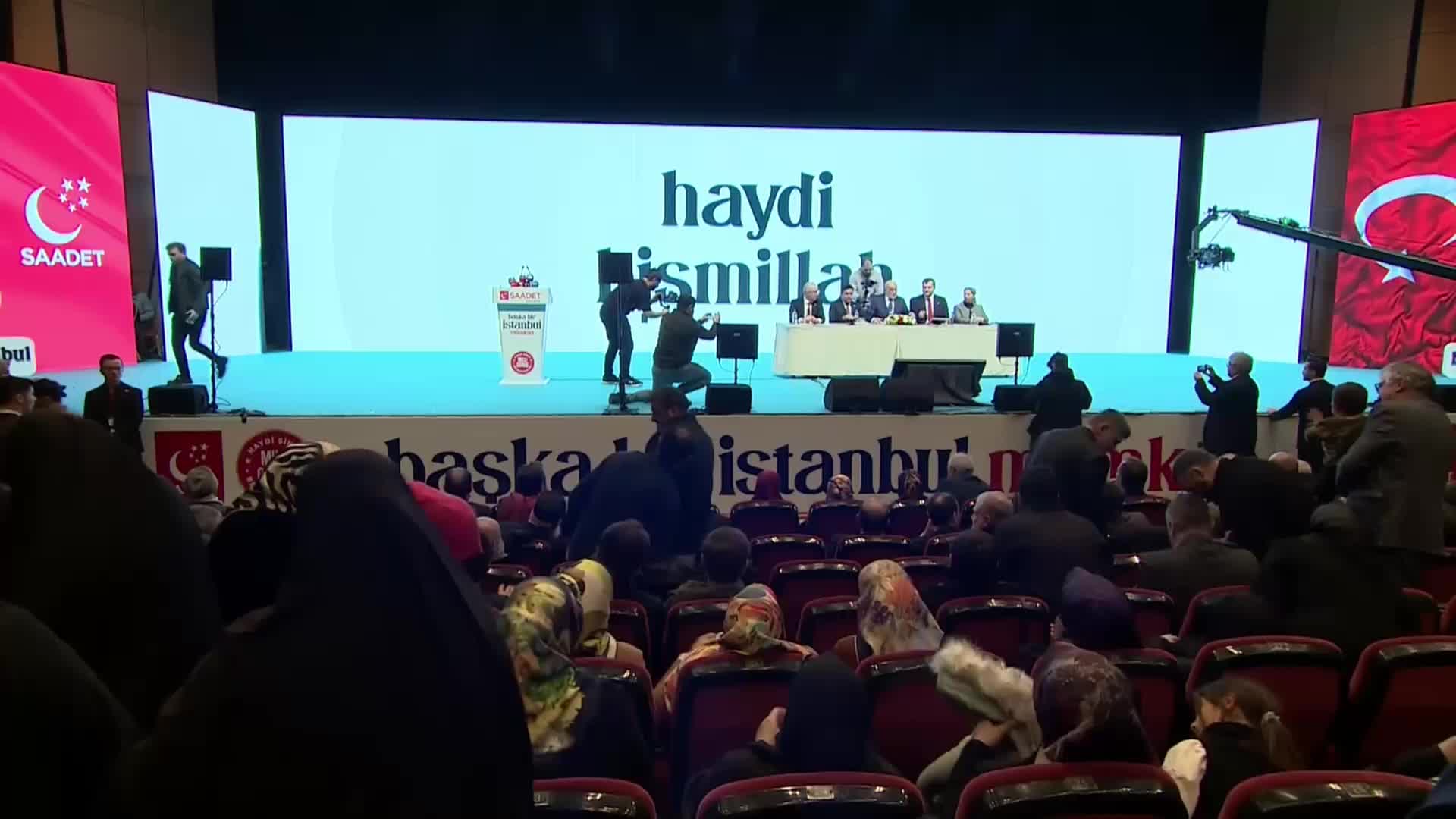 TEMEL KARAMOLLAOĞLU: BİRİLERİNİN BELEDİYENİN KASASINDAN ZENGİN OLMASINA ASLA İZİN VERMEYECEĞİZ. İNŞALLAH 1 NİSAN SABAHINDAN İTİBAREN İHALELER ÜZERİNDEN BİRİLERİNİN KÖŞEYİ DÖNME DEVRİ BİTECEK