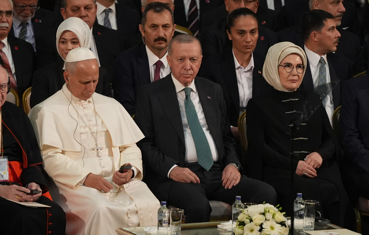 Cumhurbaşkanı Erdoğan: “Papa’nın Türkiye ziyareti, barış ve ortak insanlık değerleri için güçlü bir mesajdır”