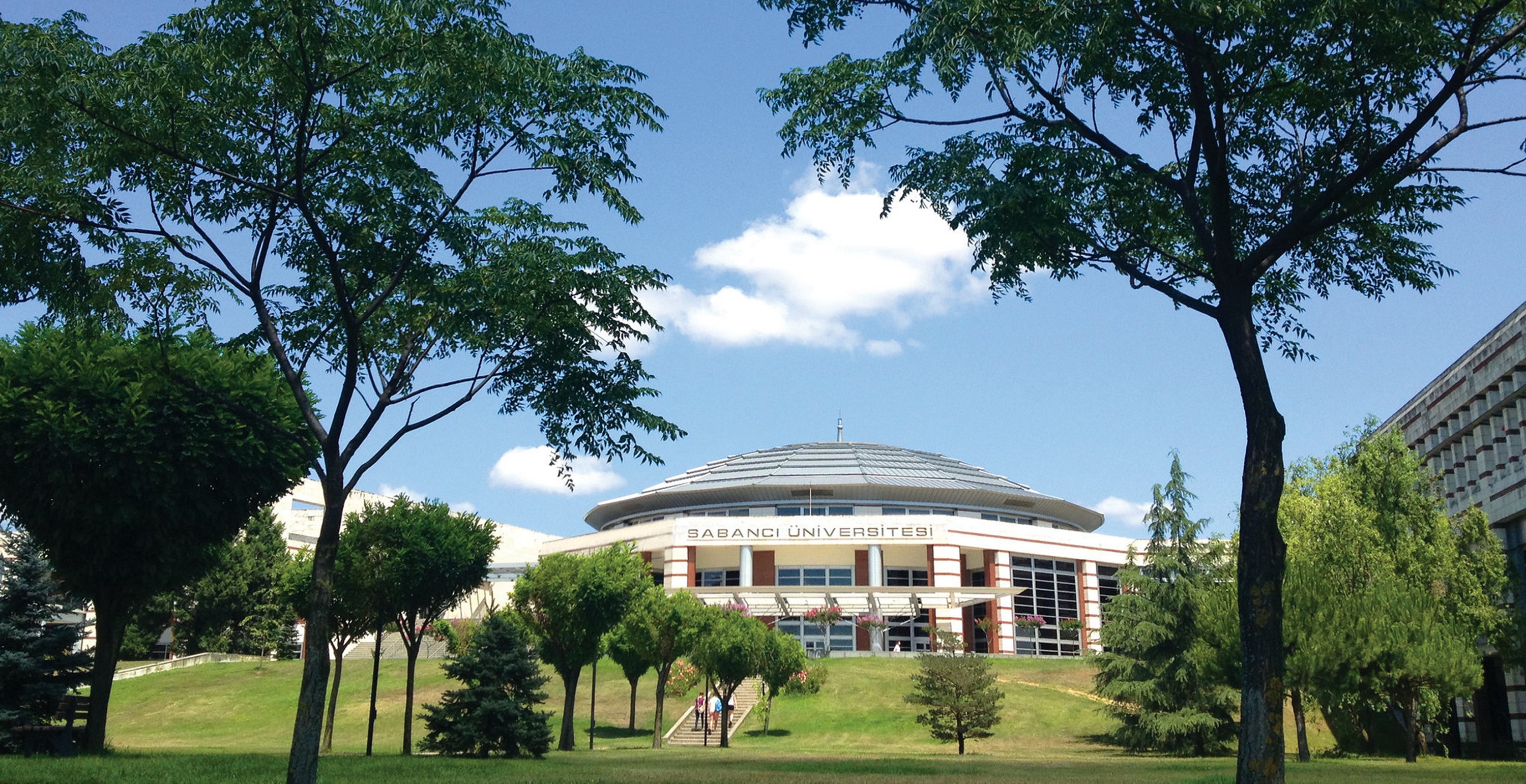 Sabancı Üniversitesi'nden İki Büyük Başarı