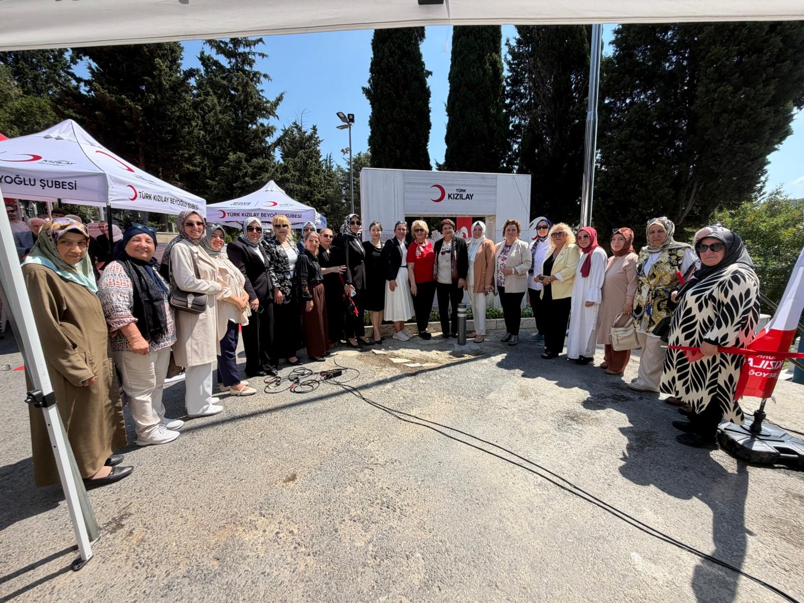 Milli Mücadele’nin Sembolü Üsteğmen Kara Fatma, Vefatının 71. Yılında Beyoğlu’nda Anıldı