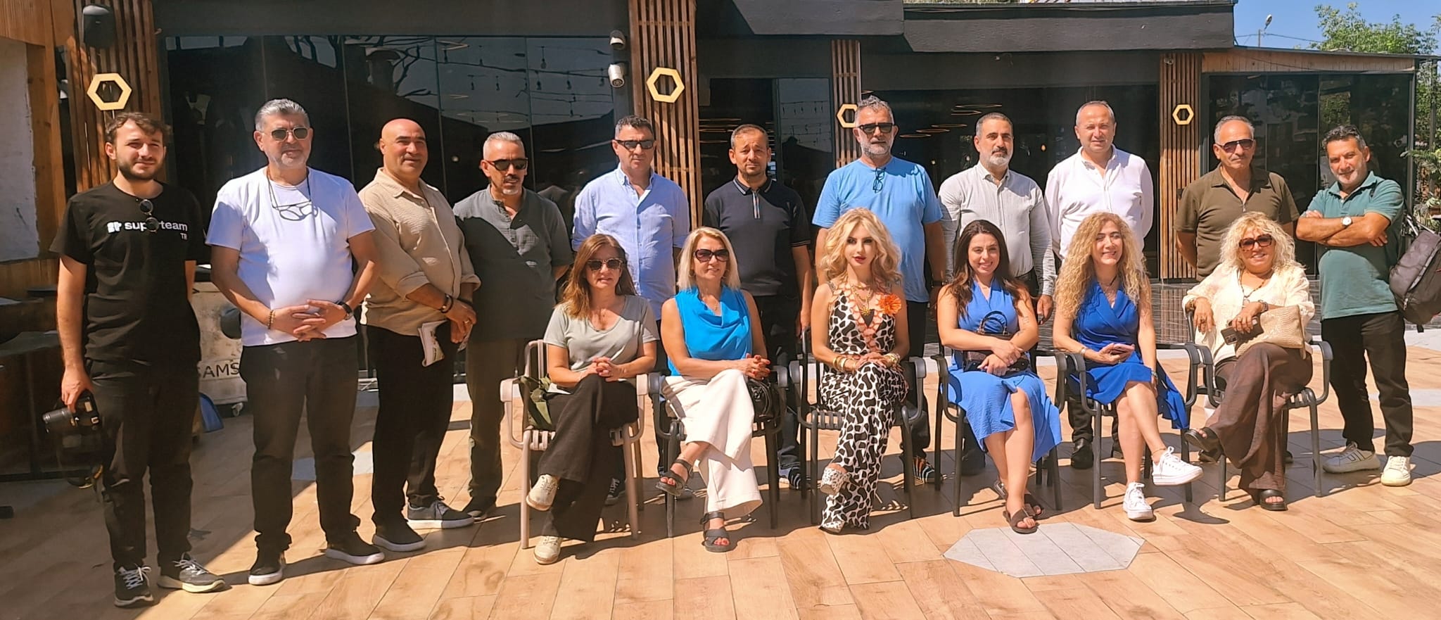 Küçükçekmece'de Orta Asya Lezzetlerine Yoğun İlgi! SamsaLand Gastronomi Tutkunlarının Yeni Adresi Oldu