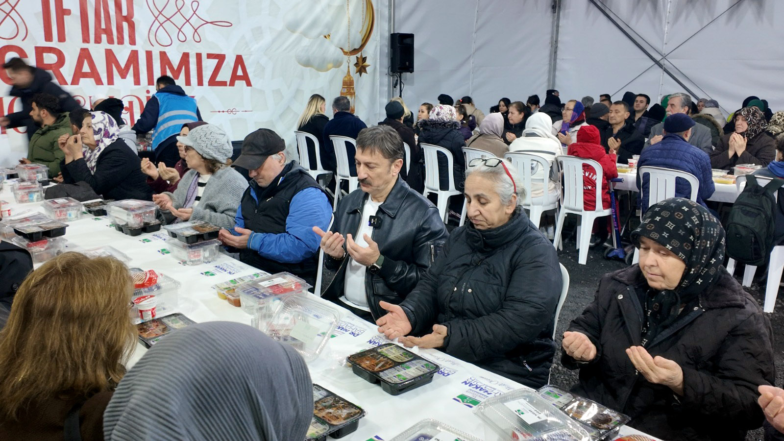 Bahçelievler Belediyesi’nden Ramazan Ayında Gönül Sofraları ve Yardımlar