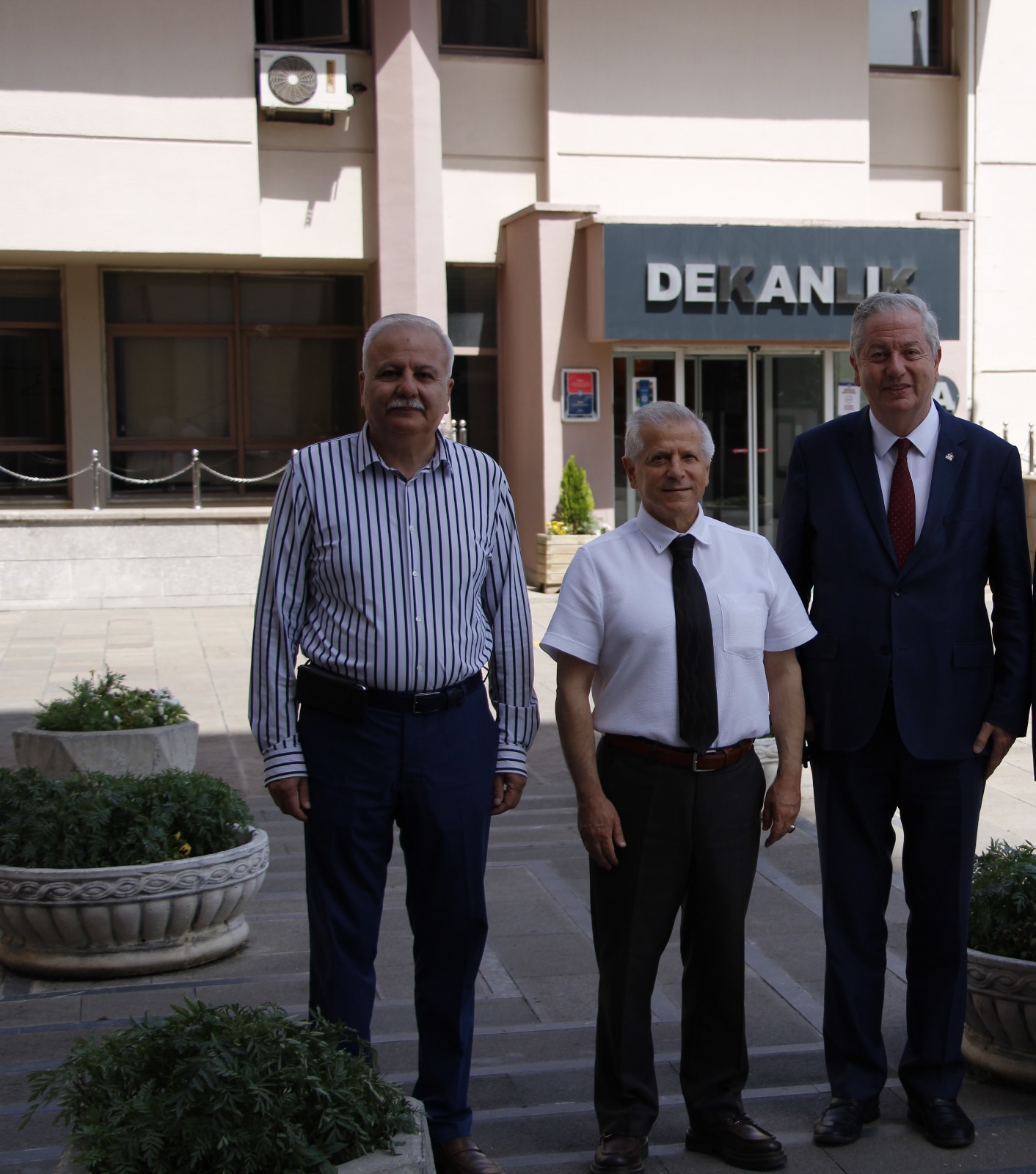 Gazi Üniversitesi 2. Bitirme Projeleri Sergisi'nde İnovasyon Rüzgarı Esti!