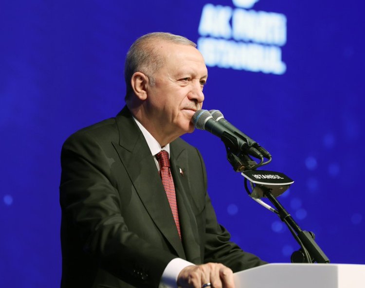 Cumhurbaşkanı Erdoğan İstanbul'da AK Parti Teşkilatıyla Buluştu