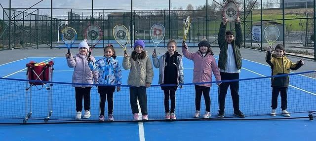 Çatalca'da Tenis Kursları Tüm Hızıyla Devam Ediyor