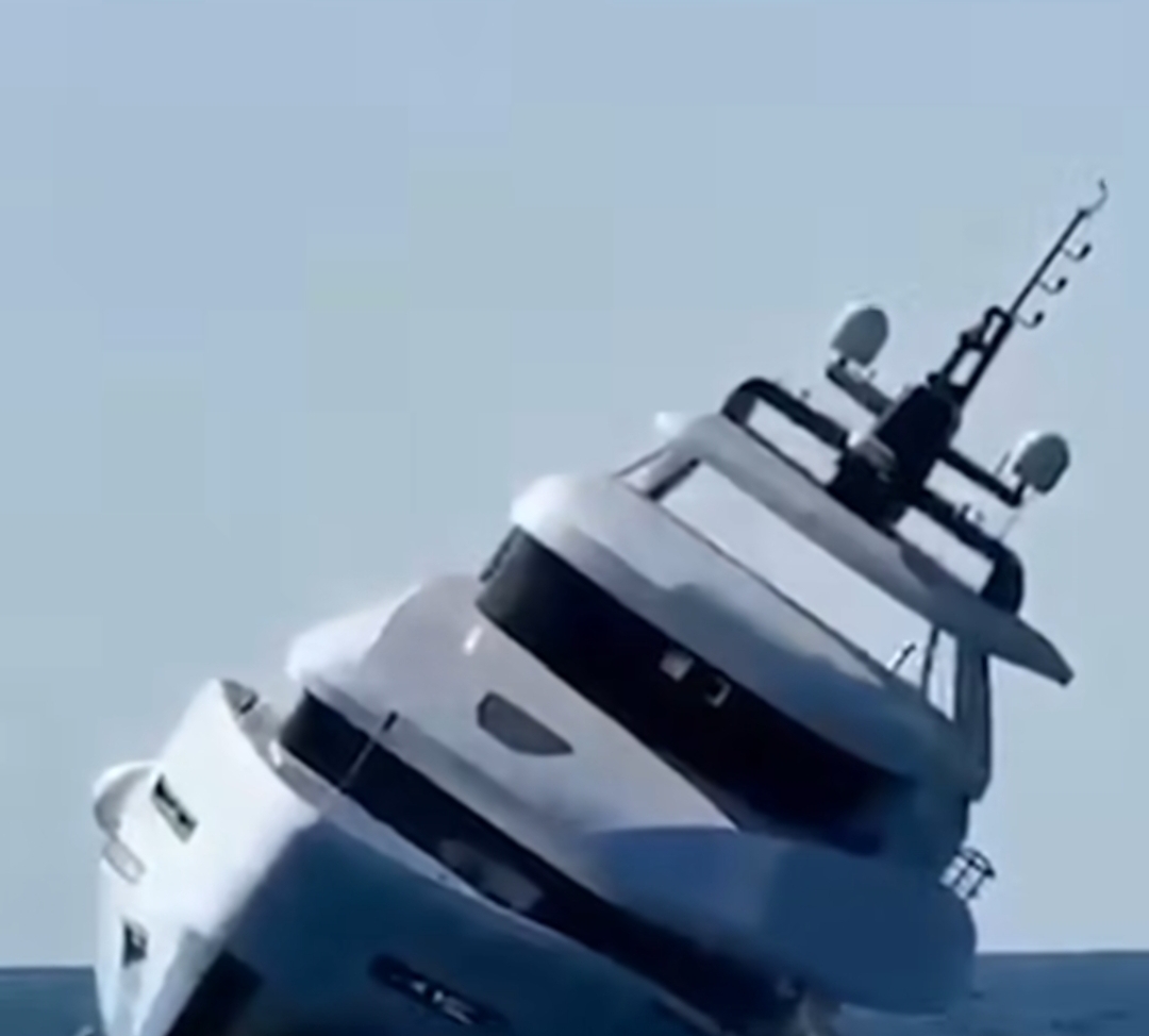Ereğli’de Yeni Yapılan Lüks Yat 15 Dakikada Sulara Gömüldü!