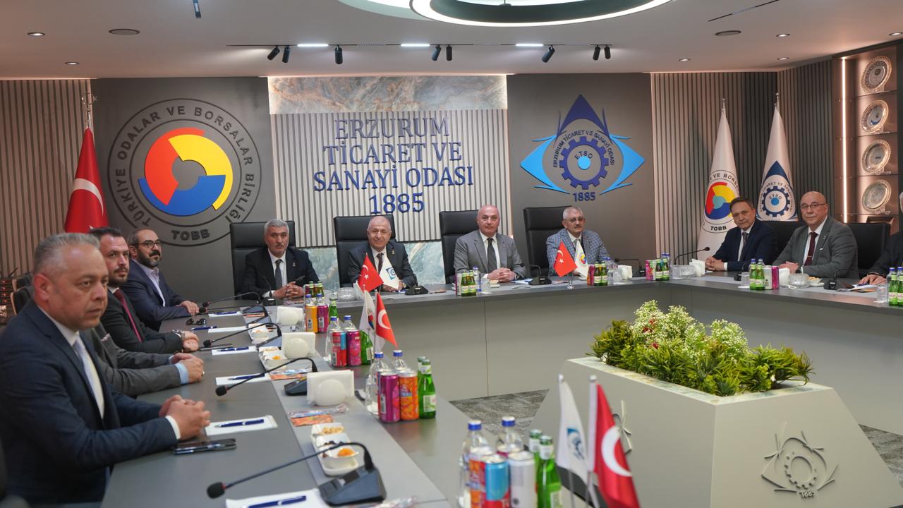 Ümit Özdağ'dan Etso'ya Ziyaret: Erzurum'un 2034 Vizyonu Masaya Yatırıldı