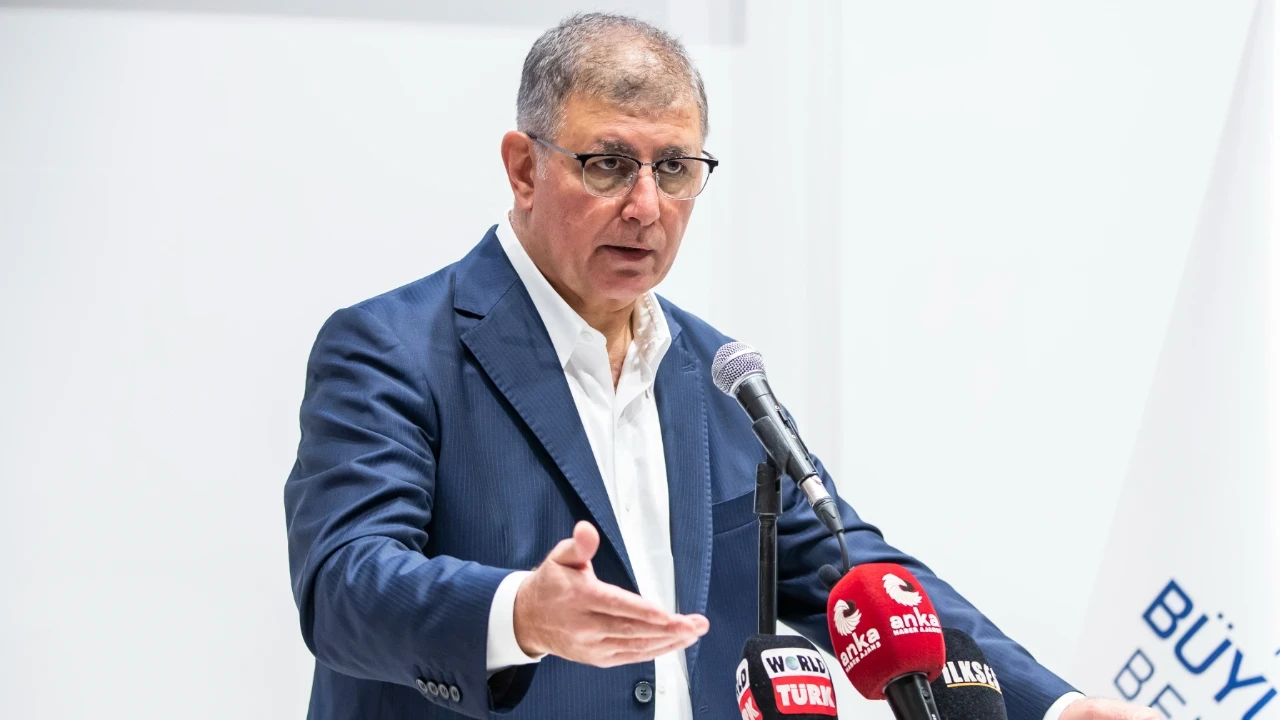 İzmir Büyükşehir Belediye Başkanı Cemil Tugay Chp'den İstifa Etti: "Mutlak Butlan Chp'si Bu Mücadelenin Çatısı Değildir"