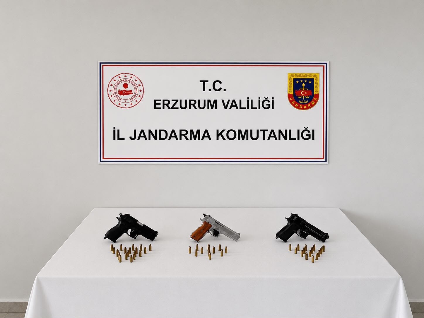 Düğün Konvoyunda Havaya Ateş Pahalıya Patladı! Erzurum'da 540 Bin TL Ceza, Araçlar Trafikten Men Edildi