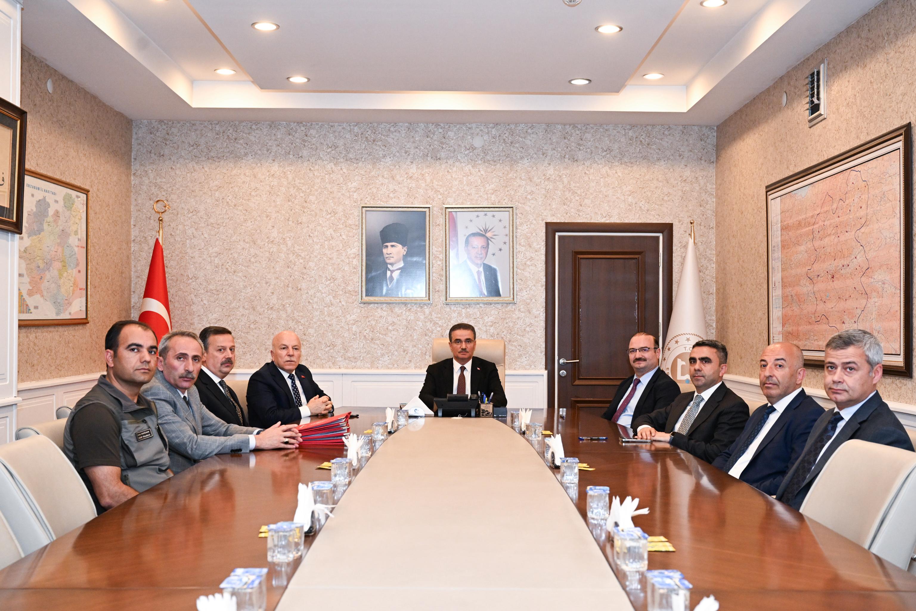 Erzurum'da Sahipsiz Köpekler İçin Türkiye'de Bir İlk: Laparoskopik Kısırlaştırma Dönemi Başladı