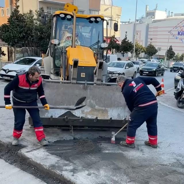 Gazi Osman Paşa Caddesinde Asfalt Çalışmaları Devam Ediyor