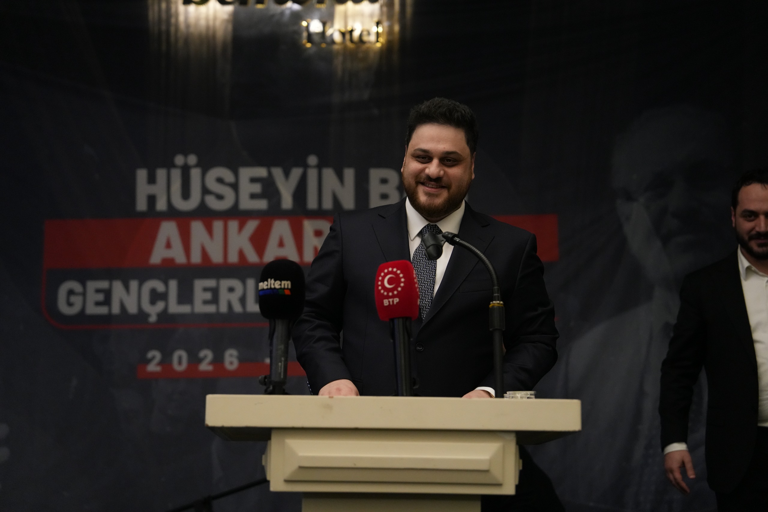 Hüseyin Baş Ankara’da Gençlerle Buluştu: “Eleştiren Akademide Değil, Cezaevinde Buluyor”