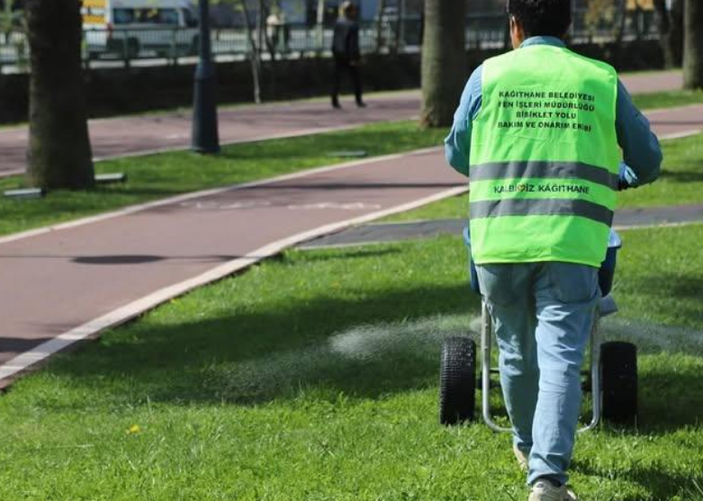 Kâğıthane'de Yeşil Alanlara Bakım Çalışmaları