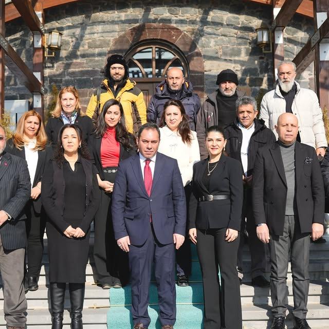 Kars Belediye Başkanı Ötügen Senger, Basın Mensupları ile Buluştu