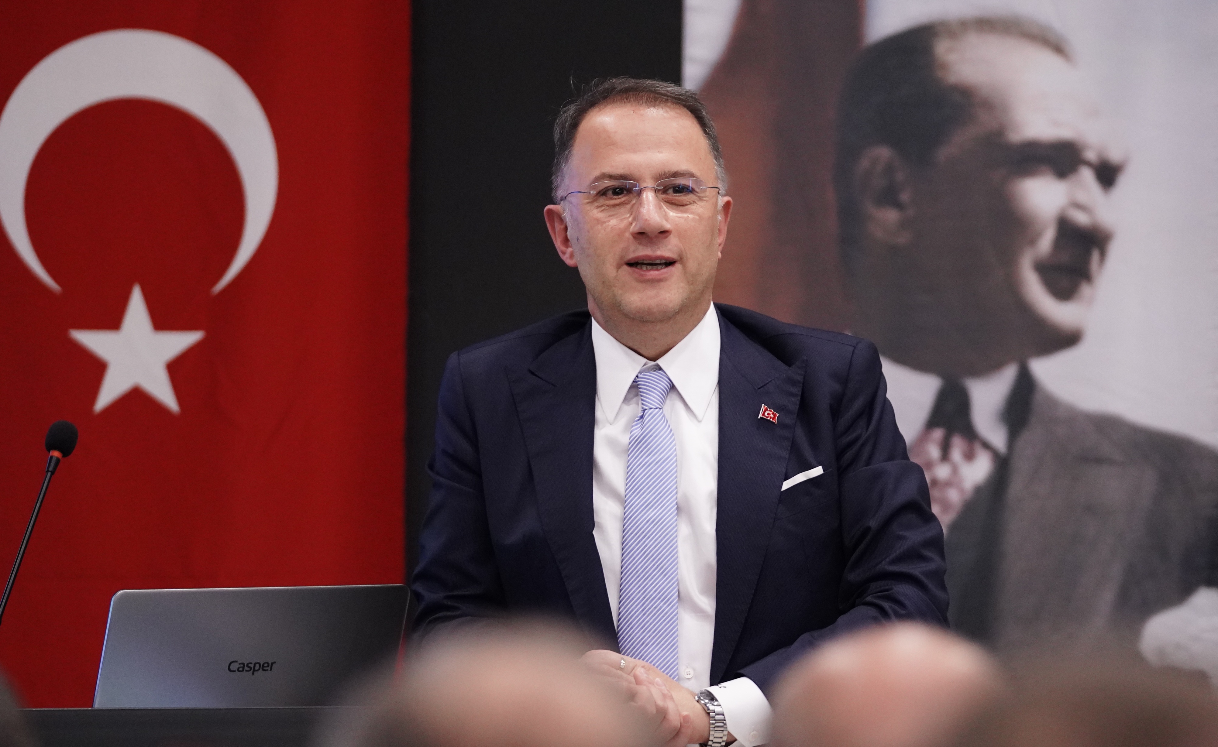 Mehmet Murat Çalık Hastaneye Kaldırıldı: Cezaevi Koşulları Sağlığını Tehdit Ediyor