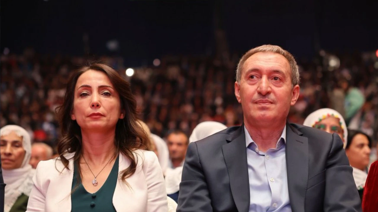 DEM Parti’den “Kent Uzlaşısı” Davasına Tepki: “Halkın Barış Talebi Yargılanıyor”