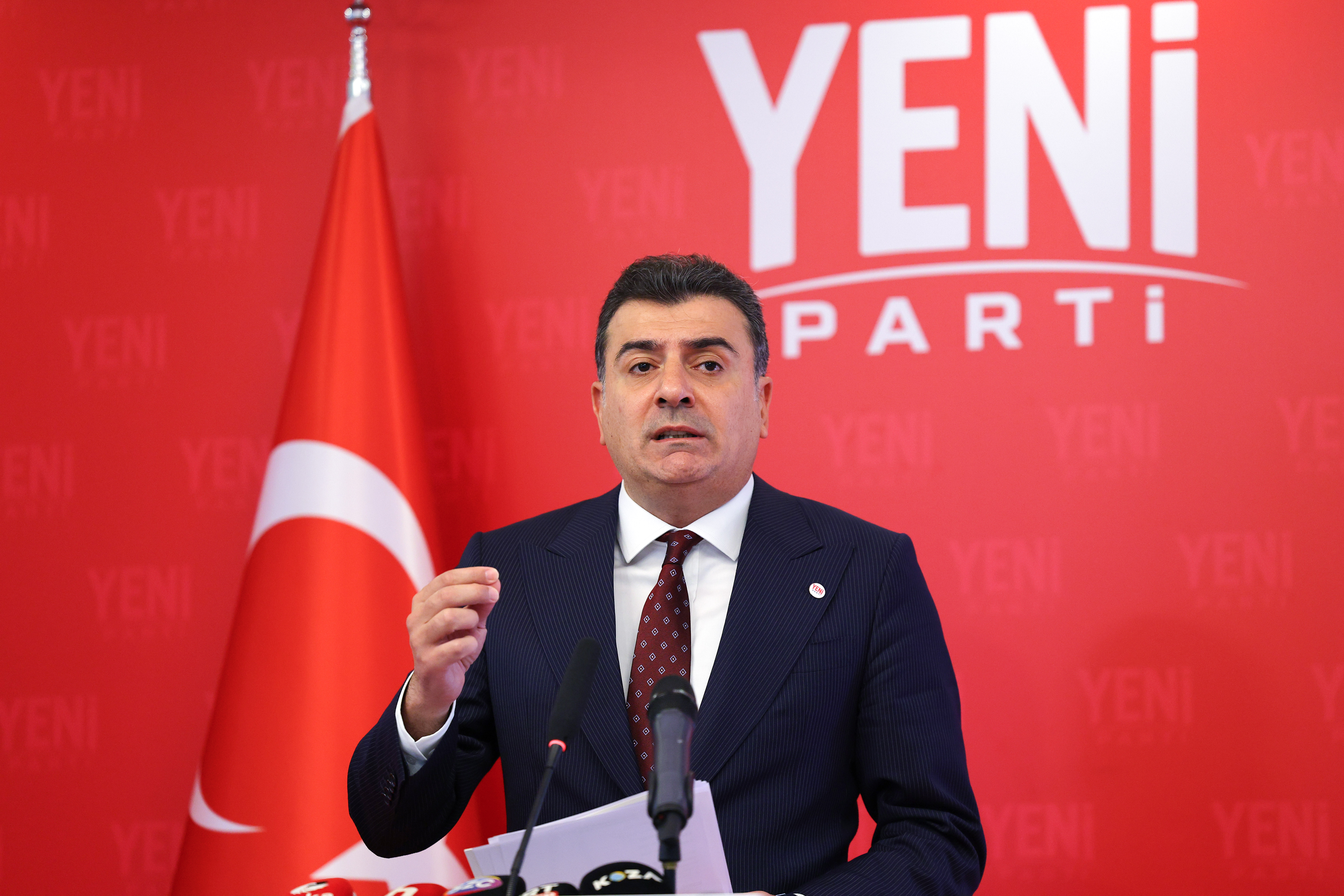 YENİ Parti Sözcüsü Zeynel Emre’den Sert Üsküdar Çıkışı: “Belediye İşgal Edilmiştir”