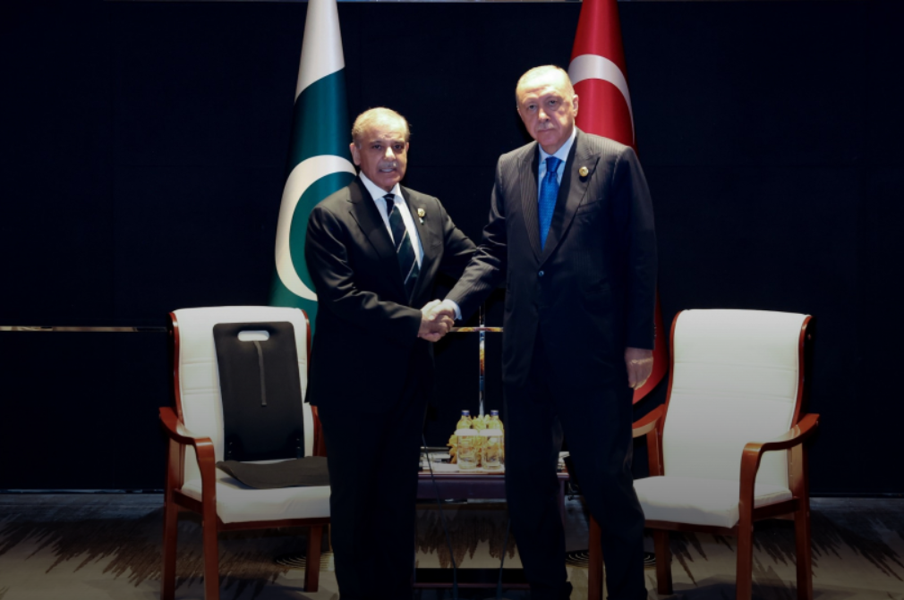 Cumhurbaşkanı Erdoğan, Pakistan Başbakanı Şerif ile Görüştü