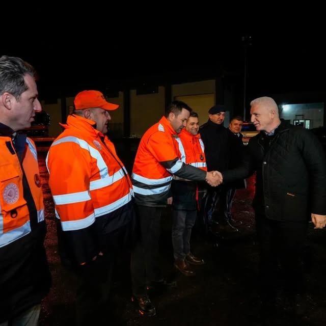 İstanbul Valisi Davut Gül'den Karla Mücadele Çalışmalarına Yakın Takip
