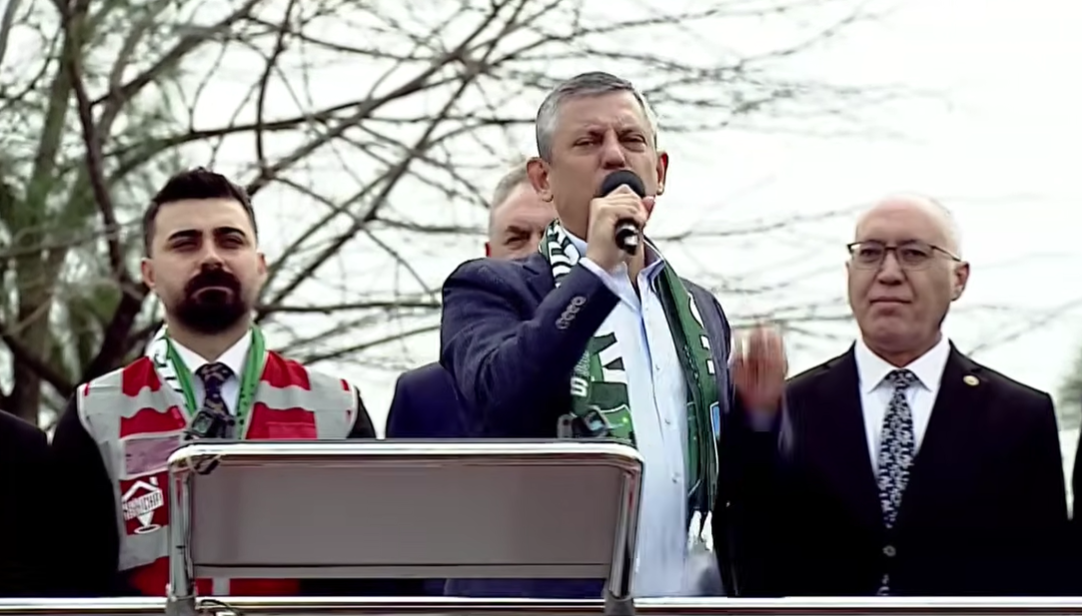 Özgür Özel : "Bakan Evlatlarının Değil, Vatan Evlatlarının Devri Başlayacak"