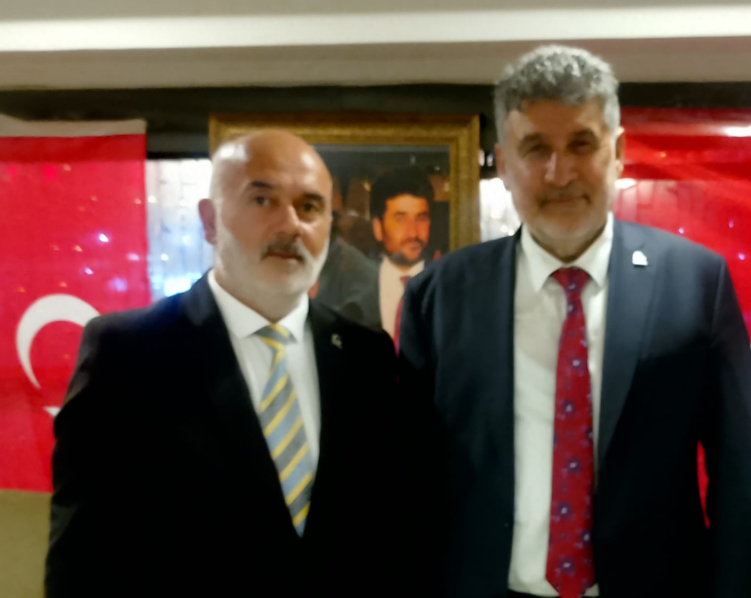 Milli Yol Partisi’nden Anayasaya Sahip Çıkma Çağrısı: İstanbul’da “BİRLİĞİMİZE DOKUNMA” İmza Kampanyası Başladı
