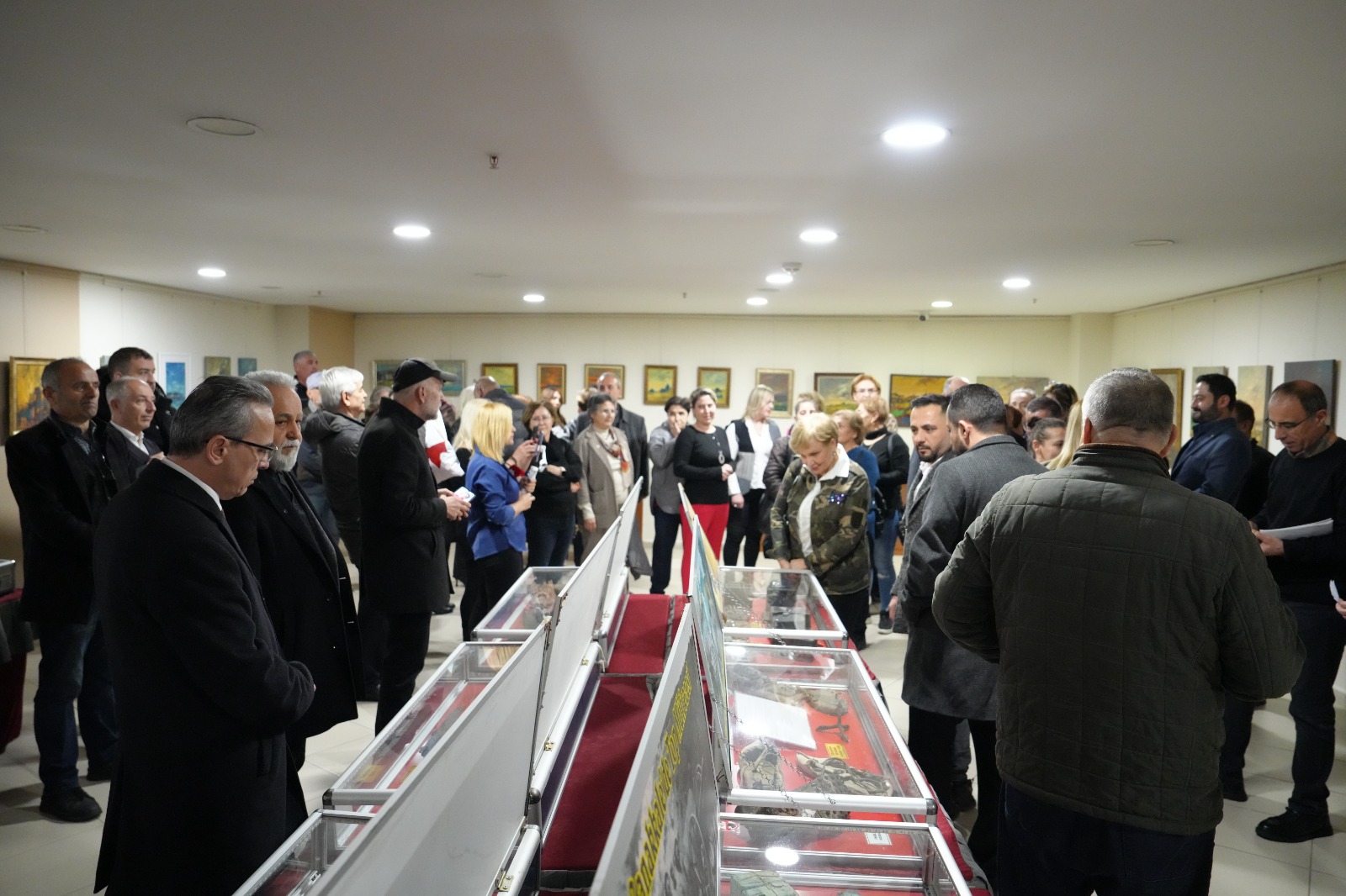 Kartal'da Ali Naki İlhan'ın "Yol Hikâyeleri" İsimli Resim Sergisinin Açılışı Yapıldı