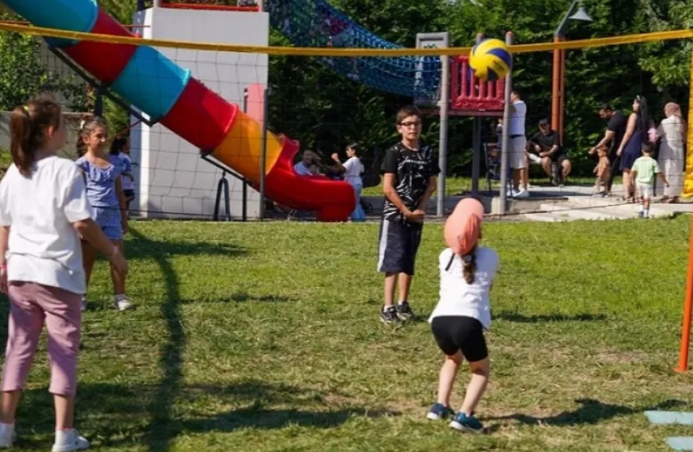 Beylikdüzü'nde Çocuk Spor Şenliği Coşkusu! Minikler Doğayla İç İçe Sporla Buluştu