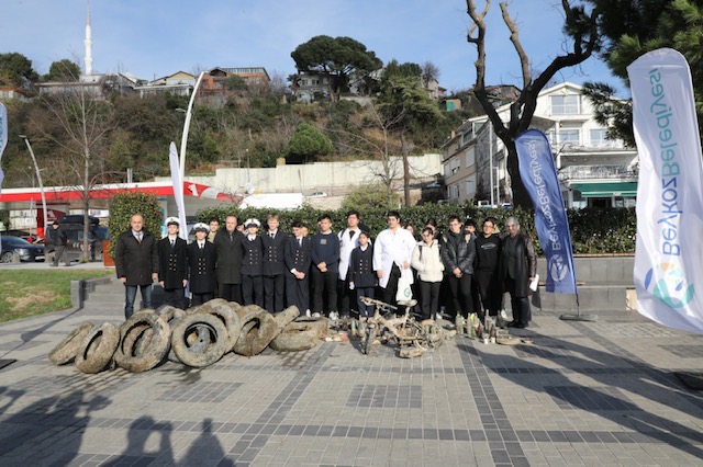 Beykoz'da Denizden Çıkan Atıklar Sergiye Dönüştü